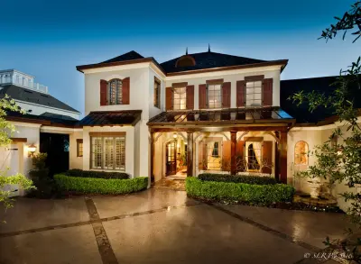 Universal Roof & Contracting - Insulation Installation in Orlando, FL