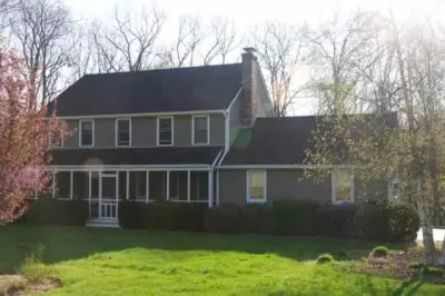 Noreaster Roofing INC - Roofing & Gutter Services in Uxbridge, MA