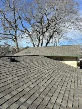 Southeastern Roofing & Exteriors - Roofing & Gutter Services in Mount Pleasant, SC