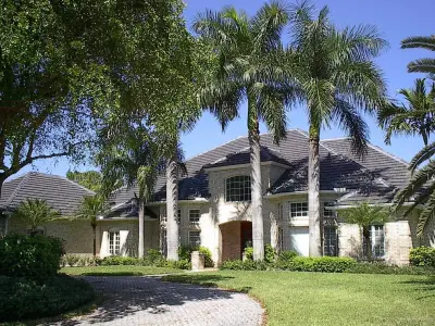 Kelly Roofing - Roofing & Gutter Services in Bonita Springs, FL
