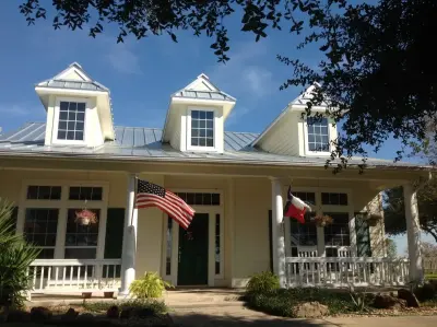 Vincent's Roofing - Roofing & Gutter Services in La Grange, TX