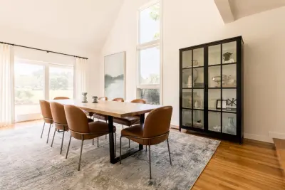 Contemporary with a seaside touch — Design-Build Services project by Refined Renovations & Refined Home
