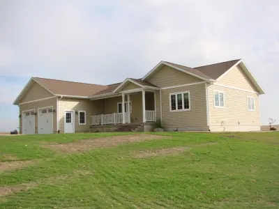 Dave Beenblossom Cabinets & Construction - Architectural & Building Design Services in Janesville, IA
