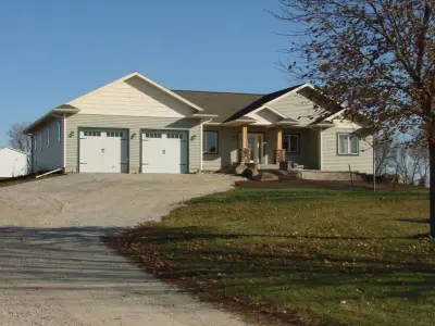 Dave Beenblossom Cabinets & Construction - Architectural & Building Design Services in Janesville, IA