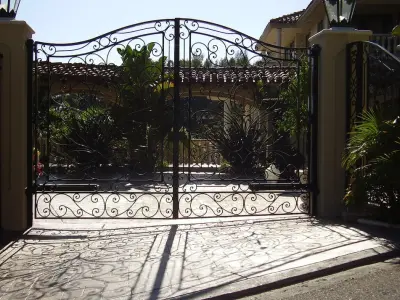 Method Doors and Gates - Garage Door Installation & Repair in Van Nuys, CA