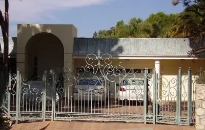 Method Doors and Gates - Garage Door Installation & Repair in Van Nuys, CA