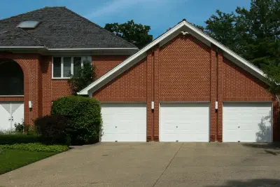 Raynor Door Company - Garage Door Installation & Repair in Northfield, MA