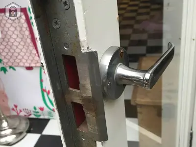 Detroit Locksmith - Garage Door Installation & Repair in Detroit, MI
