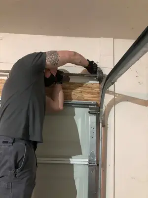 Garage Door Preaux - Garage Door Installation & Repair in Kingwood, TX