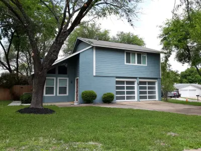 Hutchins Garage Doors - Garage Door Installation & Repair in Austin, TX