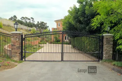 Garage Doors Unlimited - Garage Door Installation & Repair in Poway, CA