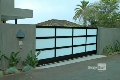Garage Doors Unlimited - Garage Door Installation & Repair in Poway, CA
