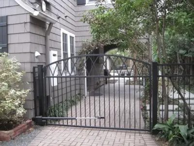Clarks Garage Door & Gate Repair Tampa - Garage Door Installation & Repair in Tampa, FL