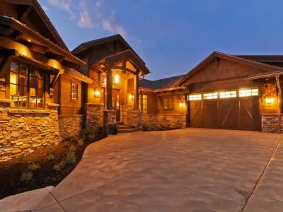 Central MN Door Service of Little Falls - Garage Door Installation & Repair in Little Falls, MN