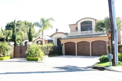 Garage Doors Unlimited - Garage Door Installation & Repair in Poway, CA
