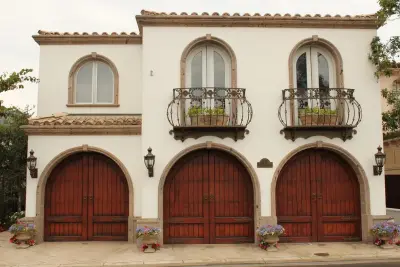 Wayne Dalton Garage Doors - Garage Door Installation & Repair in Lewisville, TX