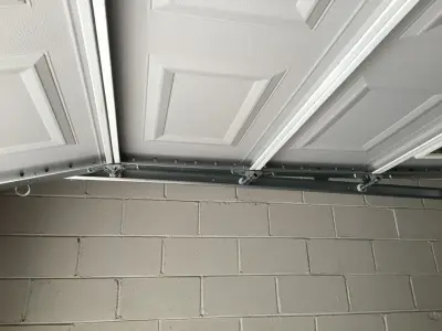 Neighborhood Garage Door Service - Garage Door Installation & Repair in Kent, WA
