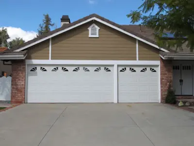 RL Garage Door Solutions - Garage Door Installation & Repair in Farmington Hills, MI