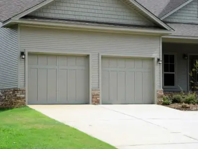 Tulsa Garage Door Doctor LLC - Garage Door Installation & Repair in Tulsa, OK