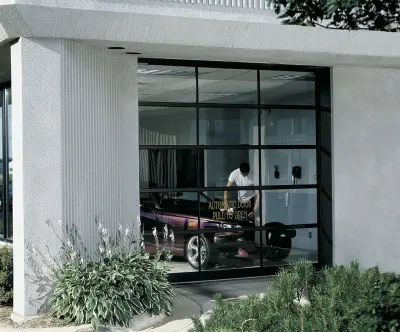 Raynor Garage Doors of Kansas City - Garage Door Installation & Repair in Shawnee, KS