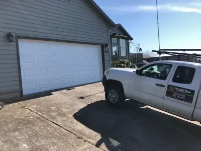 Thunder Garage Door Repair & Locksmith Services - Garage Door Installation & Repair in Vancouver, WA