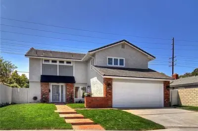 Thunder Garage Door Repair & Locksmith Services - Garage Door Installation & Repair in Vancouver, WA