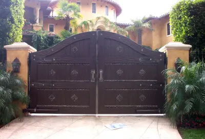 Carriage House Door Company - Garage Door Installation & Repair in Sacramento, CA