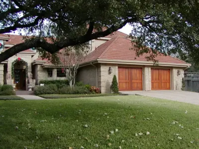Cowart Door Systems - Garage Door Installation & Repair in Austin, TX