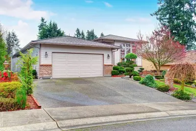 Darius Garage Door Repair - Garage Door Installation & Repair in Emeryville, CA