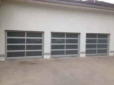 Hicklin Garage Doors Des Moines - Garage Door Installation & Repair in Des Moines, IA