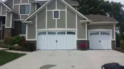Hicklin Garage Doors Des Moines - Garage Door Installation & Repair in Des Moines, IA