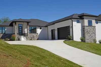 Renner Garage Door of Springfield - Garage Door Installation & Repair in Springfield, MO