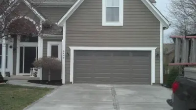 Royal Garage Door - Garage Door Installation & Repair in Lenexa, KS
