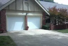 Royal Garage Door - Garage Door Installation & Repair in Lenexa, KS