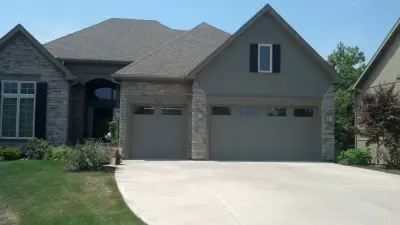 Royal Garage Door - Garage Door Installation & Repair in Lenexa, KS