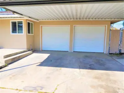 Phoenix Garage Door Inc. - Garage Door Installation & Repair in Fresno, CA