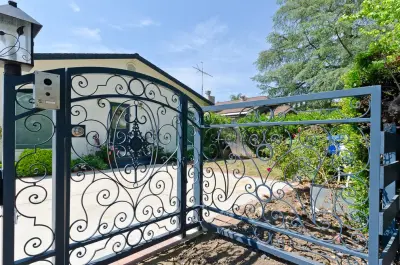 Pacific Garage Doors & Gates - Garage Door Installation & Repair in North Hollywood, CA