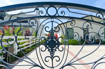 Pacific Garage Doors & Gates - Garage Door Installation & Repair in North Hollywood, CA
