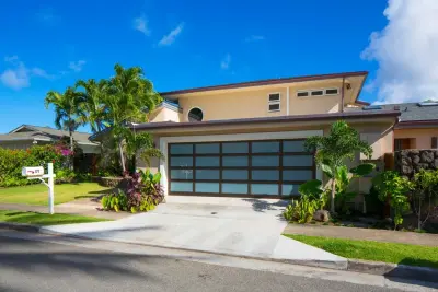 Raynor Garage Doors - Garage Door Installation & Repair in Dixon, IL