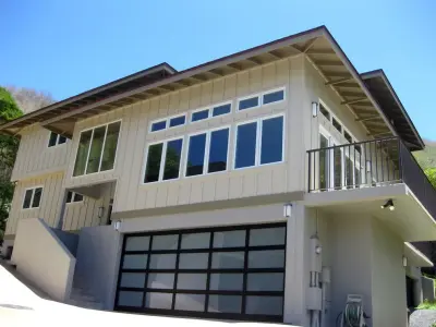 Raynor Garage Doors - Garage Door Installation & Repair in Dixon, IL