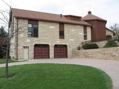 Dubuqueland Overhead Door Co - Garage Door Installation & Repair in Dubuque, IA