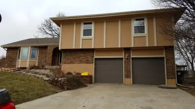 Royal Garage Door - Garage Door Installation & Repair in Lenexa, KS