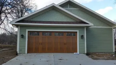Royal Garage Door - Garage Door Installation & Repair in Lenexa, KS