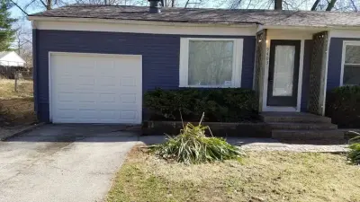 Royal Garage Door - Garage Door Installation & Repair in Lenexa, KS