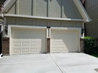 Royal Garage Door - Garage Door Installation & Repair in Lenexa, KS