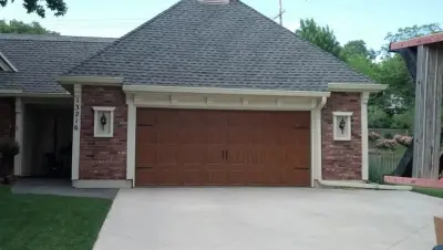 Royal Garage Door - Garage Door Installation & Repair in Lenexa, KS