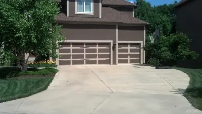 Royal Garage Door - Garage Door Installation & Repair in Lenexa, KS