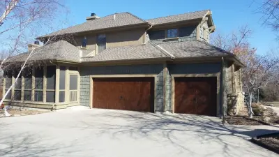 Royal Garage Door - Garage Door Installation & Repair in Lenexa, KS