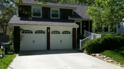 Royal Garage Door - Garage Door Installation & Repair in Lenexa, KS