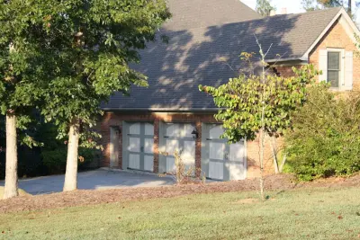Graves Overhead Doors - Garage Door Installation & Repair in Alpharetta, GA